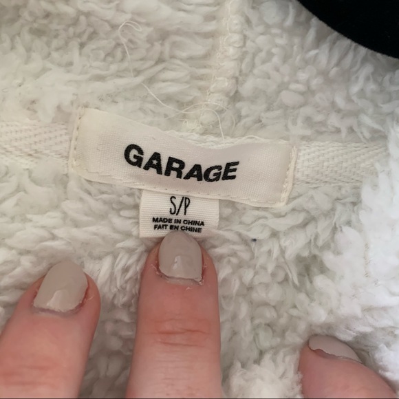 2 for $20 🎀 White teddy hoodie - Picture 5 of 5